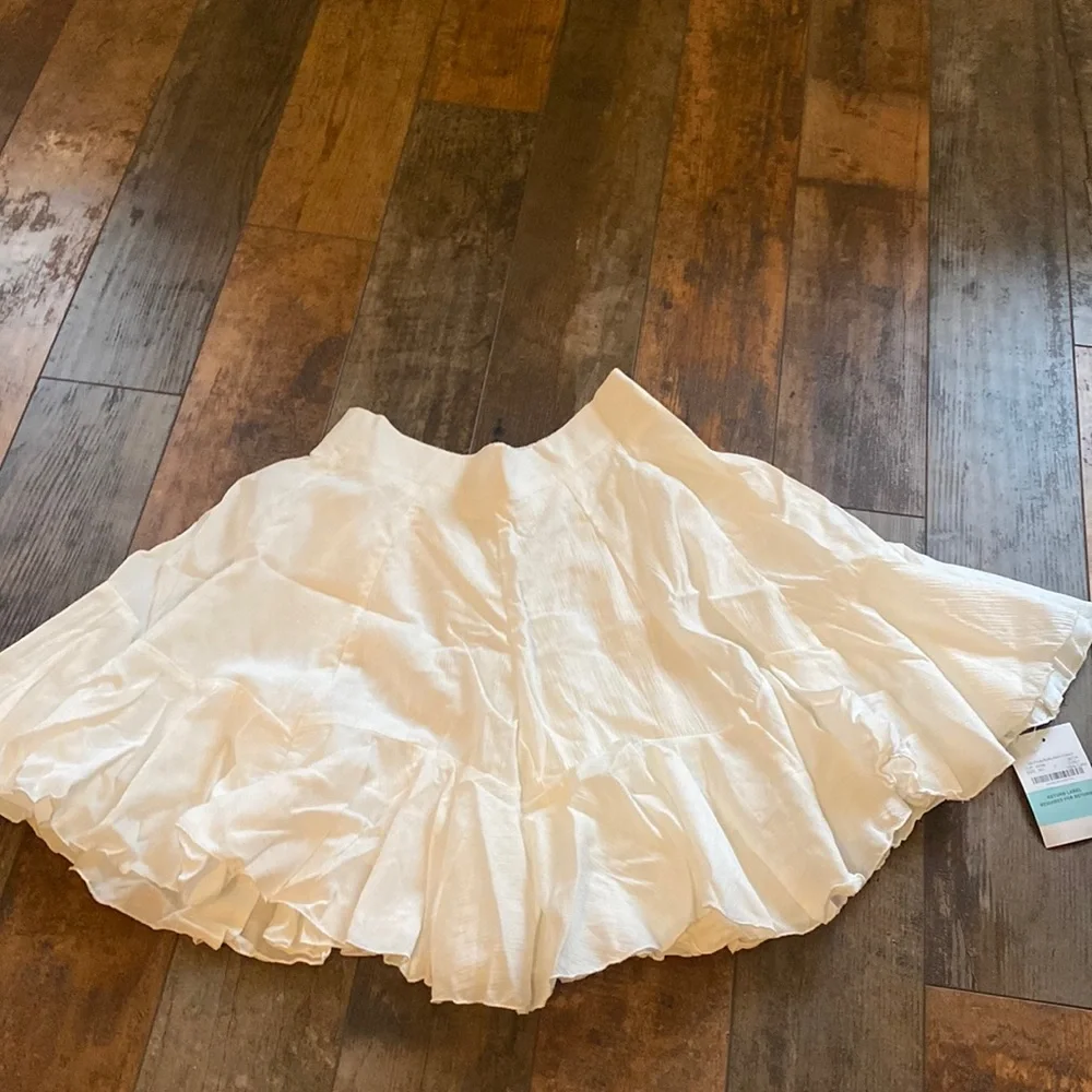 Storets Skort - Picture 2 of 7